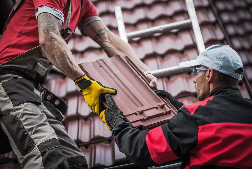 Roof Repair vs. Roof Replacement: Which Is Right for You?
